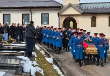 Уз високе почасти сахрањена Љиљана Зелен Караџић