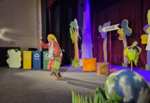 Изведена представа „Чувари планете“