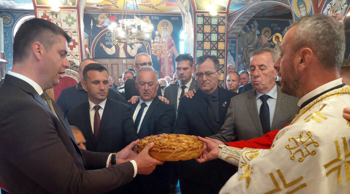 Протојереј Зекић: Останите народ вјере и наде